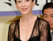 女優の宮沢りえ、胸元開いたシースルーでアカデミー賞会見！西田敏行と司会務める