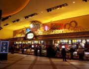 映画館行ったら何買う？