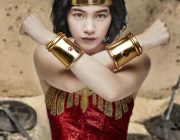 のん、ワンダーウーマンになる！「映画秘宝」新連載企画でヒーローに！