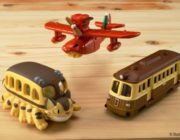 【映画】トミカ×ジブリがコラボ　『トトロ』ネコバス＆『紅の豚』サボイア＆『千と千尋』海原電鉄を発売