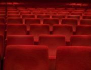映画館の席で、みんなのベストポジションを教えてくれ！