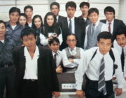 映画『あぶない刑事』おなじみ港署メンバー集合カットに歓喜の声！「写真だけで涙腺崩壊」