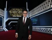 【映画】スター・ウォーズ最新作監督、携帯での鑑賞「自分の作品があれほど小さい端末で鑑賞されるようになることは悪夢」