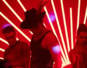 【映画】500人と寝るエルトン・ジョンをミュージカルで表現！『ロケットマン』監督インタビュー